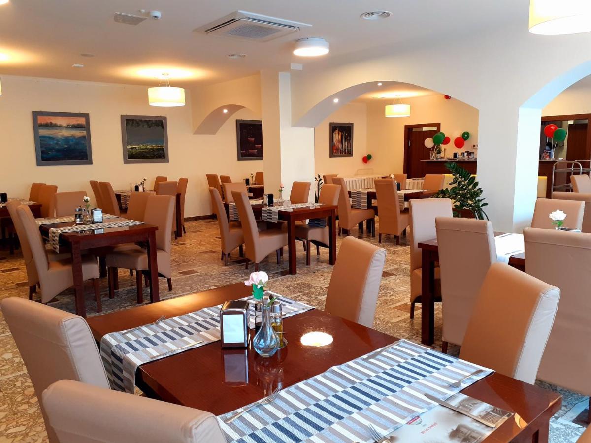 Hotel Gromada Medical Spa Busko-Zdrój Exteriör bild